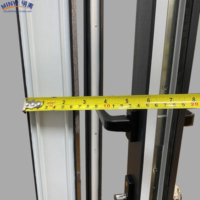 Двойная закаленное стекло ветроустойчивая UPVC вертикальная дверь с застежкой для прочной PVC коробки дверей