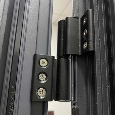 Алюминиевые каскадные двери с длительным сроком службы и звукозащищенными жалюзи
